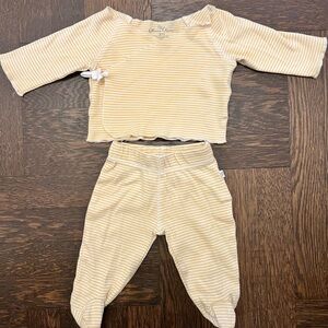 Oliver and Rain size 3 mos. Stripe 2 piece kimono set